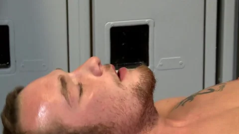 ExtraBigDicks: The Long-Dick Gym God: How Zeke Got Hooked